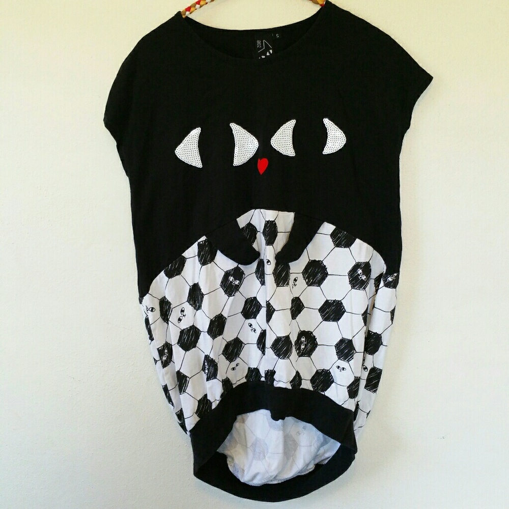 Meow! Adorable Cat Top Size Small